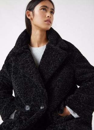 Шубка /пальто  тедді
pull &bear