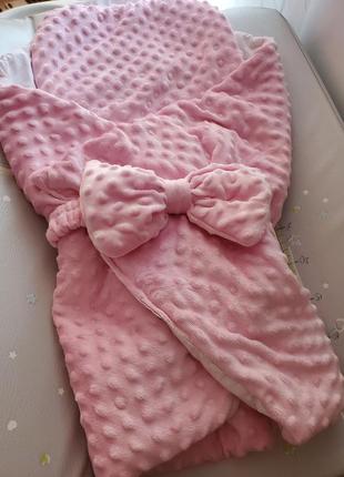 Двосторонній конверт ковдрочка на виписку для дівчинки рожевий з бантом