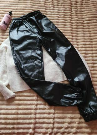Штаны под кожу высокая талия missguided