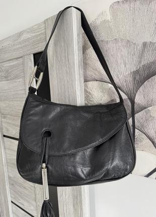 Красивая кожаная сумка vilo sainz.