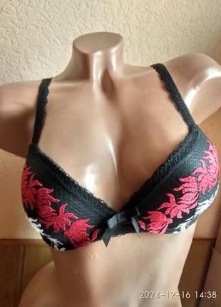 Кружевний бюстгалтер розмір 80a