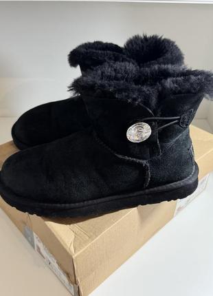 Ugg с пуговицей swarovski оригинал