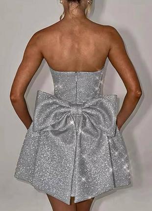 Сукня з бантом