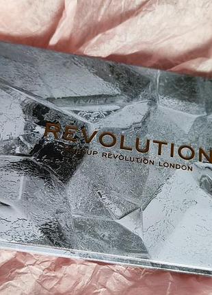 Професійна палетка тіней makeup revolution forever flawless optimum