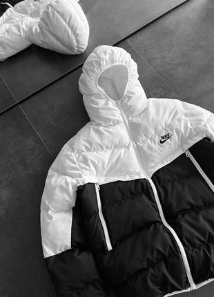 Зимова куртка nike