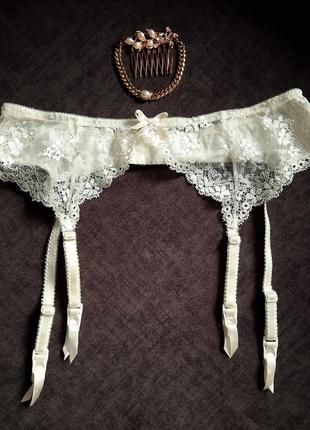 Мережевний пояс для панчіх globus