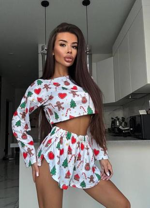 Жіноча новорічна піжама