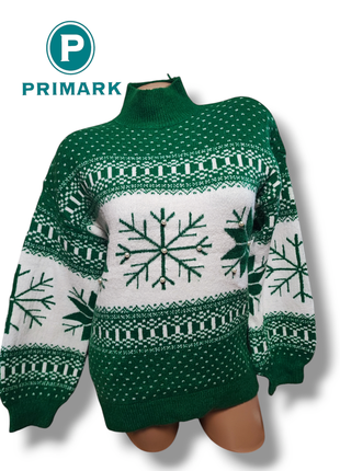 Женский теплый свитер с широкими рукавами