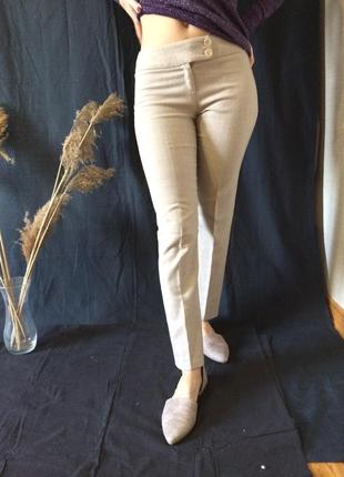 Женские бежевые теплые классические брюки со стрелками