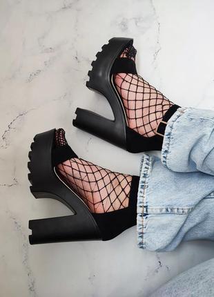 Босоножки замшевые на каблуке итальялия