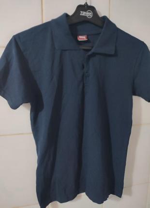 Футболка с воротником на 9-12 лет. ткань рубчик. цвет темно синий. турция.