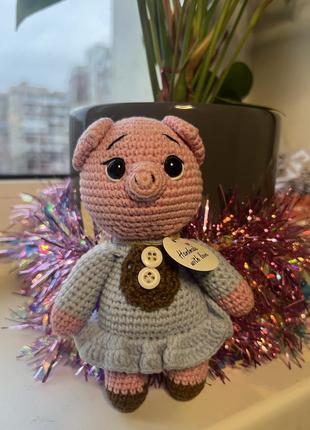 Хрюша крючком