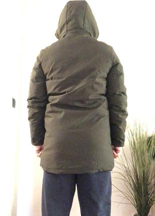 Зимняя куртка в идеальном состоянии