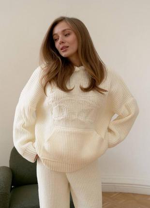 Костюм женский