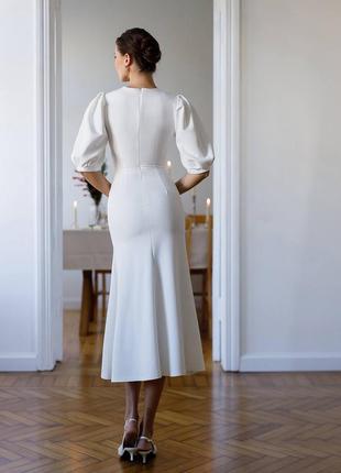 Неймовірна ніжна сукня з розрізом