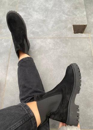 Женские зимние ботинки