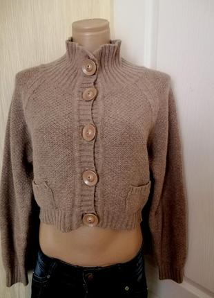 Стильная укороченная кофта-кардиган на пуговицах на девочку 12-13 лет
