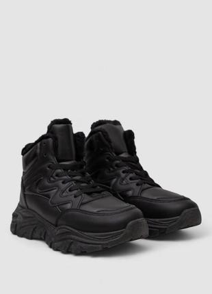 Кросівки жіночі зимові на хутрі, колір чорний