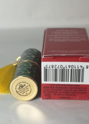 Матовая нюдовая помада carolina herrera fabulous kiss blur в оттенке 741 nude supreme 1 гр.