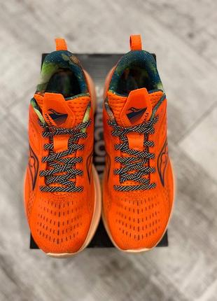 Кросівки saucony