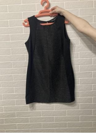 Идеальное маленькое черное платье