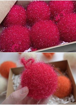 Набір вʼязаних кульок на ялинку. ялинкові прикраси ручної роботи. новий рік, різдво