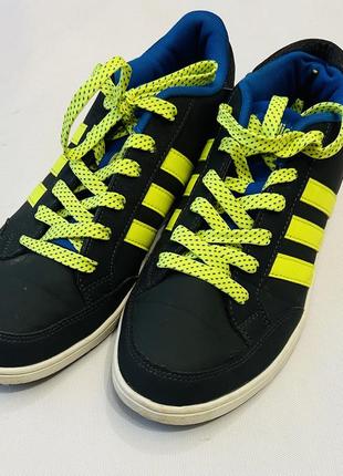 Кроссовки adidas