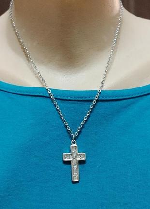 Цепочка с крестиком