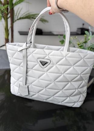 Велика жіноча сумочка prada шопер в нейлоні