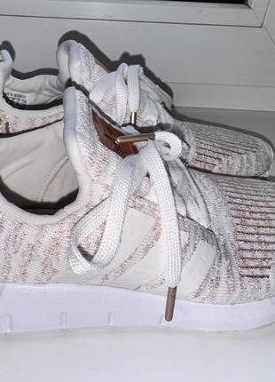Кроссовки adidas