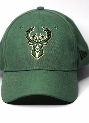 Спортивная кепка