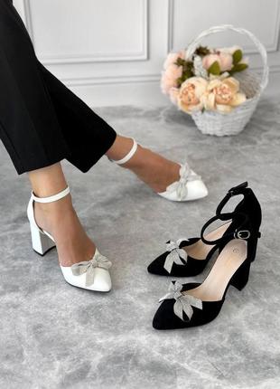 Женские изысканные туфли с бантиком