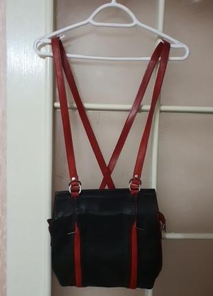 Стильная кожаная сумка-рюкзачок от geniune leather итальялия