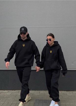 Family look
женский спортивный костюм мужской спортивный костюм
