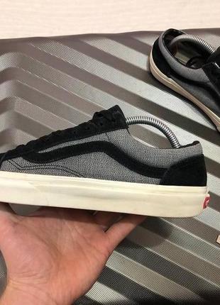Vans Checkin This Pet in geel style 36 'black'