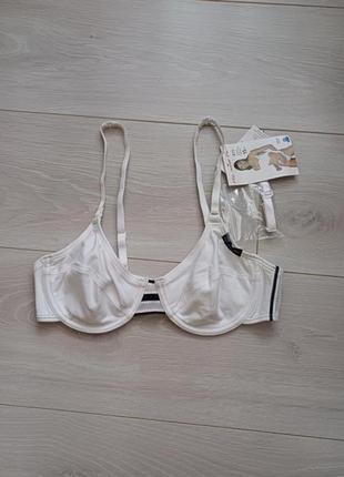 Котоновий бюст