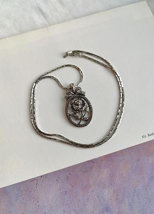 Винтажная подвеска с розой
