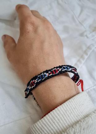 Фенечка из ниток мулине, браслет дружби, хиппи  бохо стиль. днк, медик, химик подарк идея. браслет из ниток3 фото