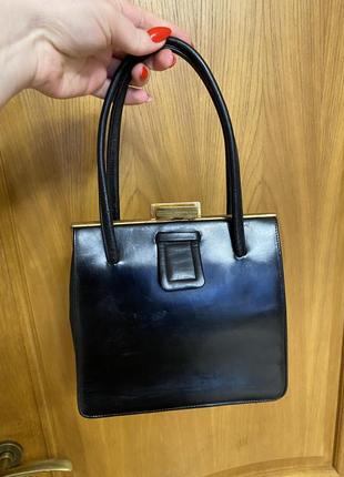 Модная ретро сумочка