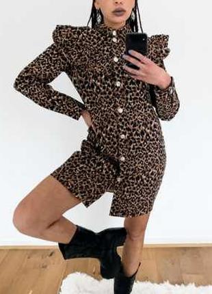 Стильное леопардовое платье на пуговицах
