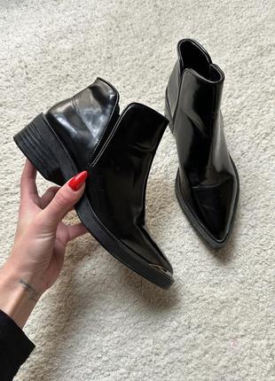 Челси с острым носком кожаные сапоги zara