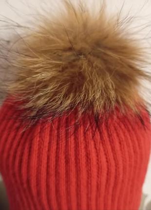 Шапочка с бубоном для девочки