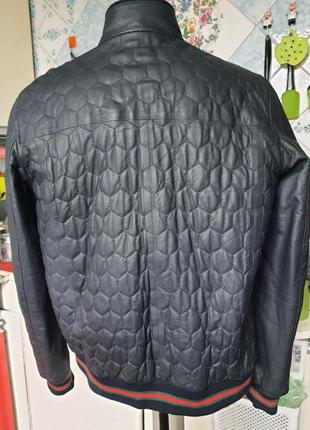 Стильная кожаная куртка