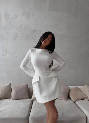 Платье изысканное мини