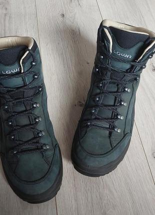 Термочеревики
lowa 
мембрана gore-tex
р. 44.53 фото