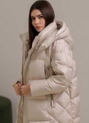 Шикарный пуховичок сезон зима полноценная clasna