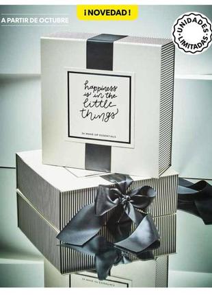 Подарочный набор косметики адвент-календар 24 make up essentials с косметикой по уходу за лицом из 2