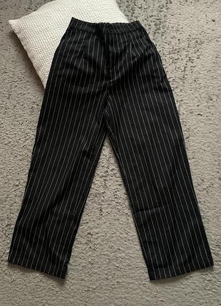 Брюки женские прямого кроя