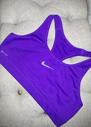Спортивний топ nike dri-fit