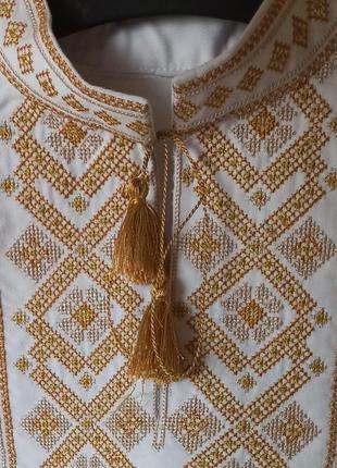 Вышитая рубашка для мальчика